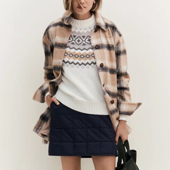 Ann Taylor mini quilted skirt Size 10 - Picture 6 of 6